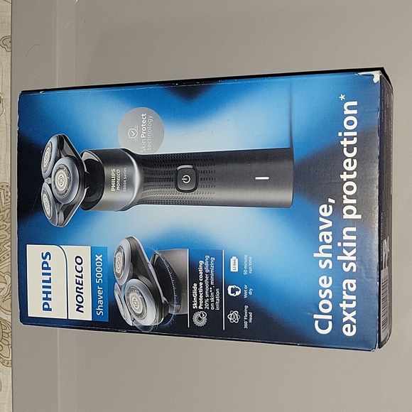 Philips norelco shaver 5000x series - Picture 1 of 4